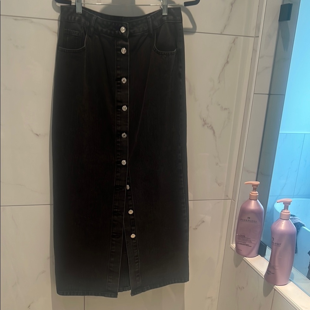 Black Button-Down Denim Skirt size Large 8-10